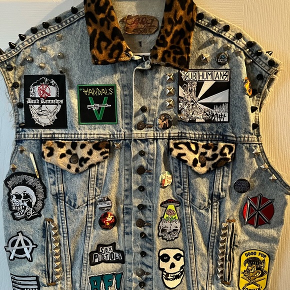 Punk Rock electro, hippies, centerpiece, rock ‘n’ roll! - Picture 1 of 2